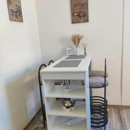 Nidal Apartment